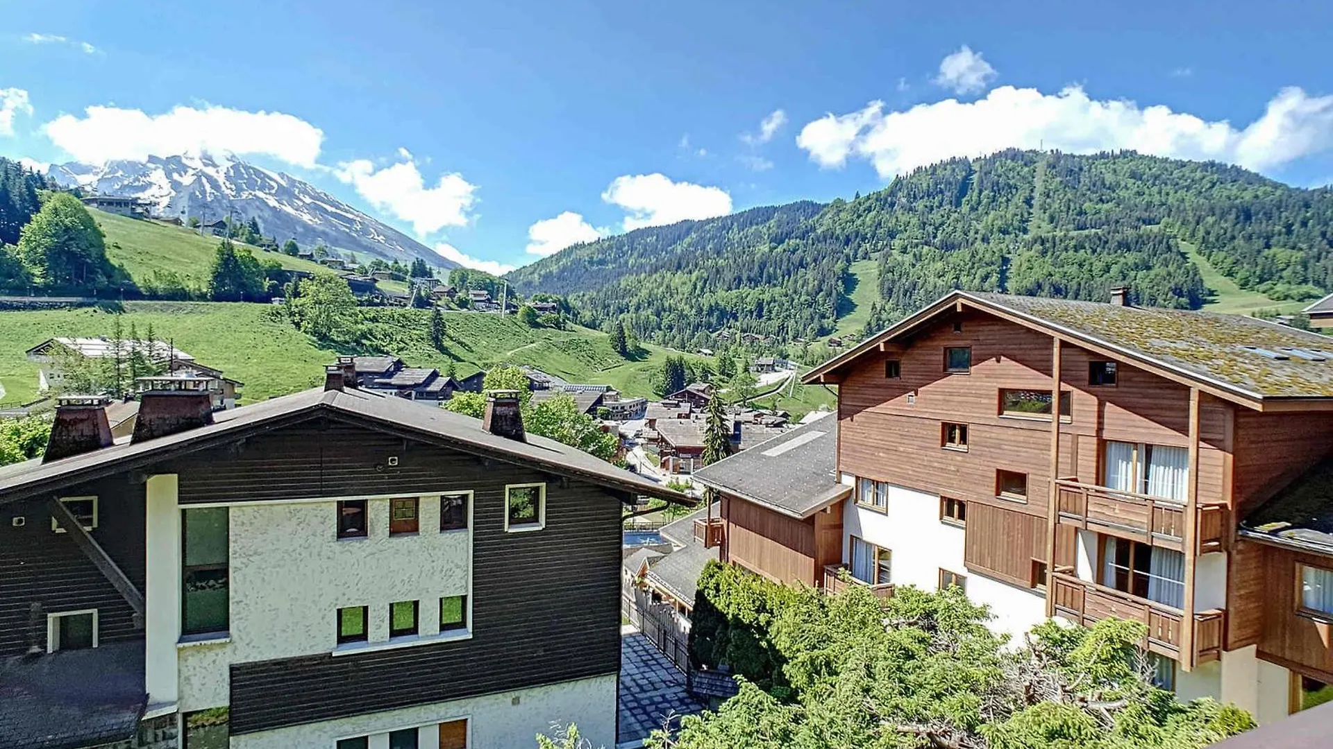 Appartement Cosy Avec Balcon Sud Et Wifi, Animaux Admis - Fr-1-818-41 La Clusaz 0*,  France