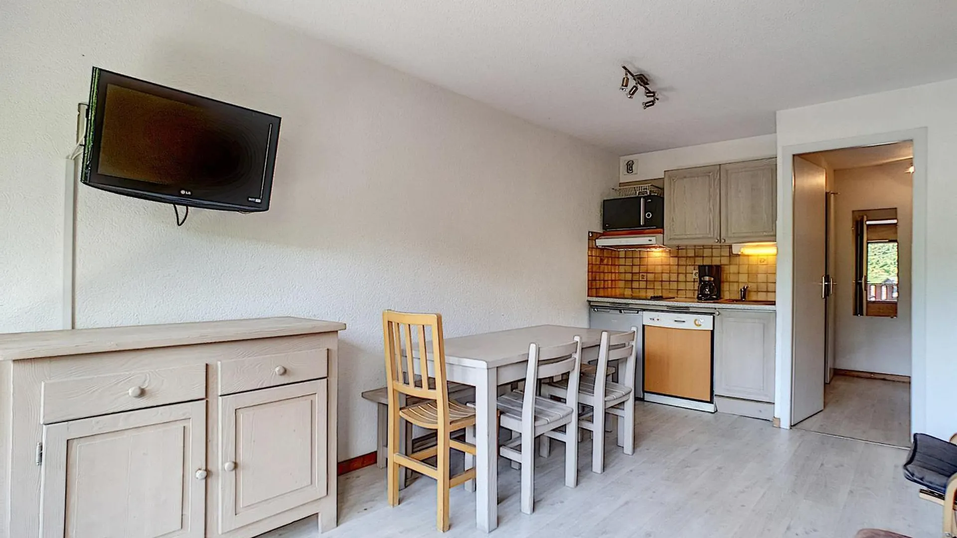 Apartment Appartement Cosy Avec Balcon Sud Et Wifi, Animaux Admis - Fr-1-818-41 La Clusaz